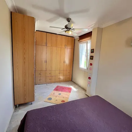 Villa Beachside Garden With Spacious Private Garden In